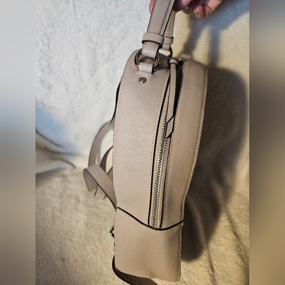 Coach Jordyn Leather Backpack in Chalk - Picture 4 of 12